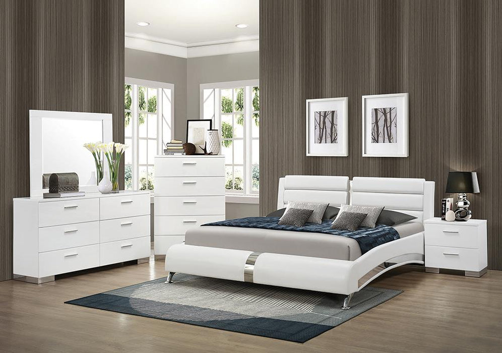 Jeremaine 5-piece Queen Bedroom Set Glossy White - U&U Home Budget Furniture (Carteret, NJ)