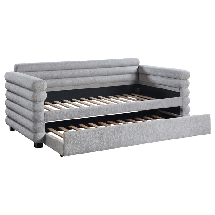 Patricia Daybed - U&U Home Budget Furniture (Carteret, NJ)