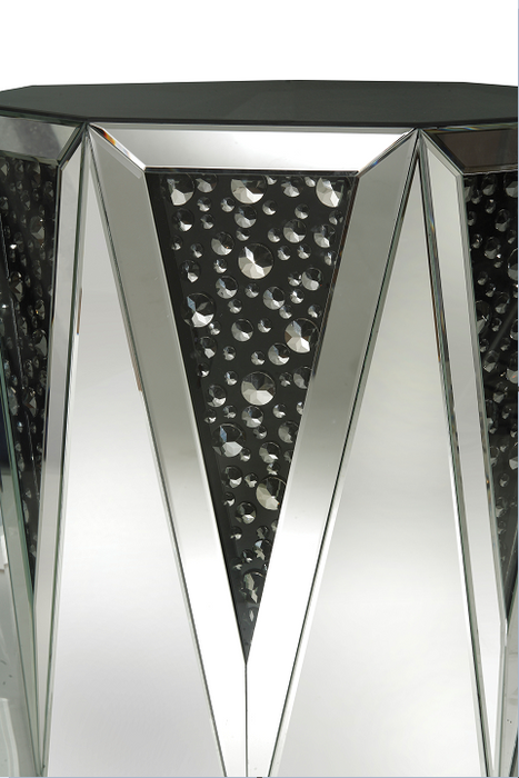 Noor Mirrored & Faux GemStones Coffee Table - U&U Home Budget Furniture (Carteret, NJ)