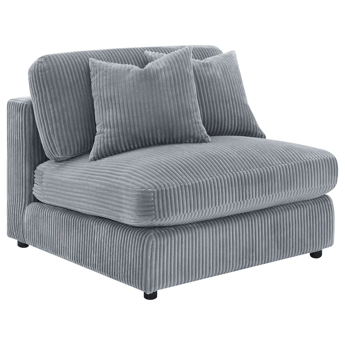 Blaine Accent Chair - U&U Home Budget Furniture (Carteret, NJ)
