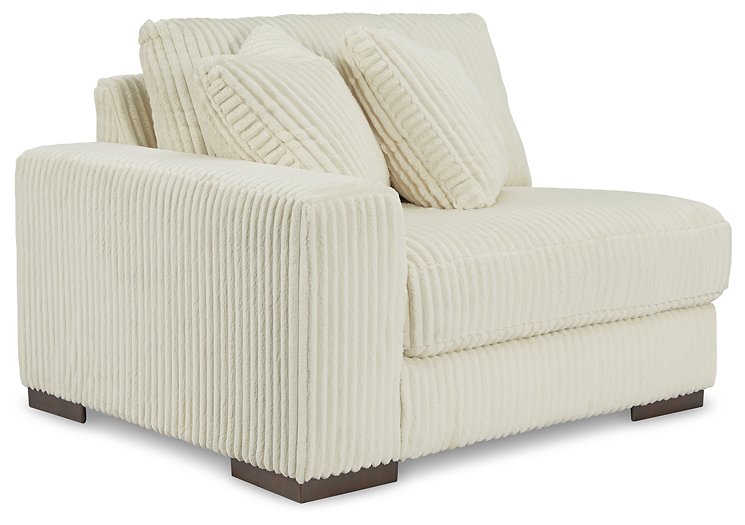 Lindyn Sectional - U&U Home Budget Furniture (Carteret, NJ)