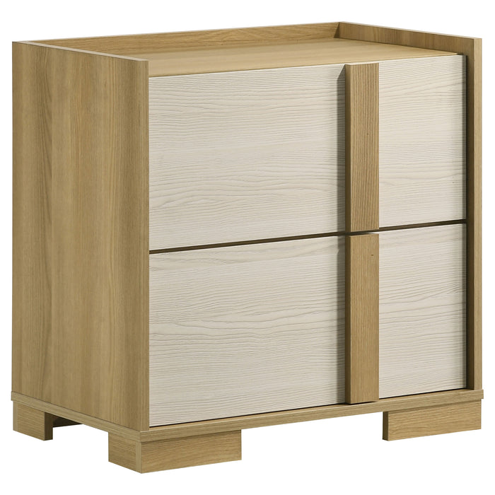 Hyland 4 & 5 Piece Bedroom Set E.King & Queen - U&U Home Budget Furniture (Carteret, NJ)