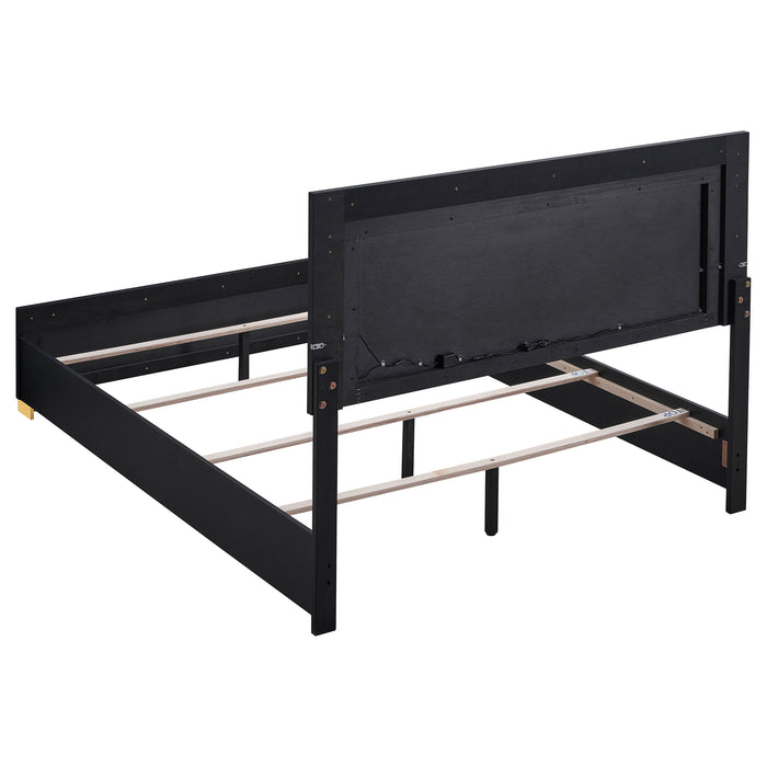 Marceline Bedroom Sets White & Black 4 & 5 Piece - U&U Home Budget Furniture (Carteret, NJ)