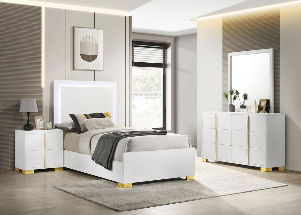 Marceline Bedroom Sets White & Black 4 & 5 Piece - U&U Home Budget Furniture (Carteret, NJ)
