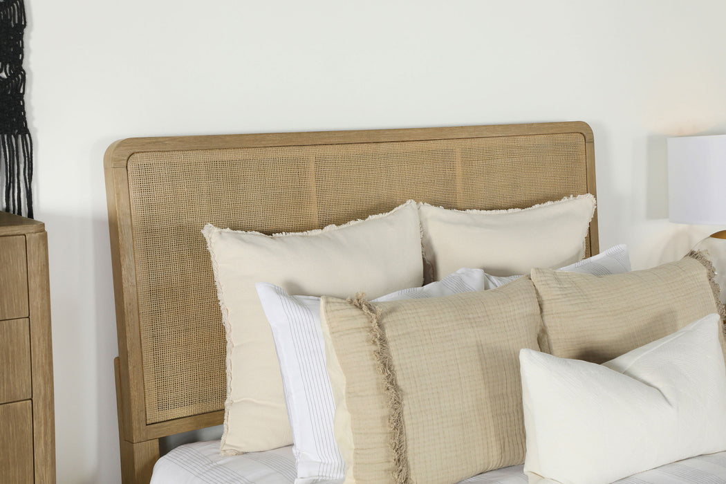Arini Upholstered Panel Bed - U&U Home Budget Furniture (Carteret, NJ)