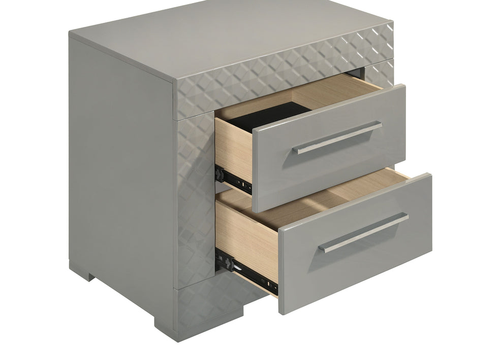 Ives 4 & 5 Piece Bedroom Set E.king & Queen White & Grey - U&U Home Budget Furniture (Carteret, NJ)