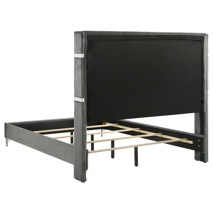 Lucia 4 & 5 Piece Bedroom Set King & Queen Beige & Grey - U&U Home Budget Furniture (Carteret, NJ)