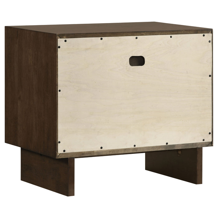 Glenwood 4 & 5 Piece Bedroom Set Eastren king & Queen - U&U Home Budget Furniture (Carteret, NJ)