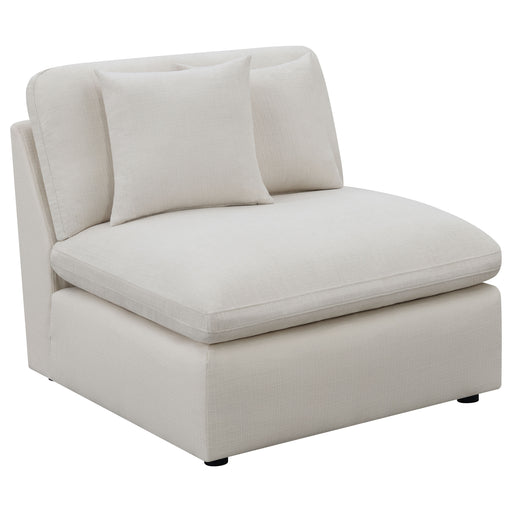 Hobson Accent Chair - U&U Home Budget Furniture (Carteret, NJ)