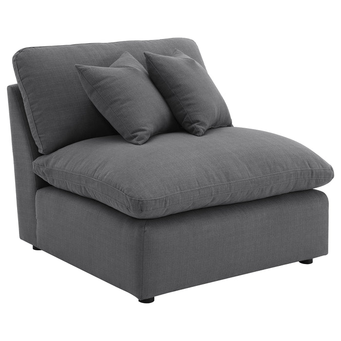 Hobson Accent Chair - U&U Home Budget Furniture (Carteret, NJ)