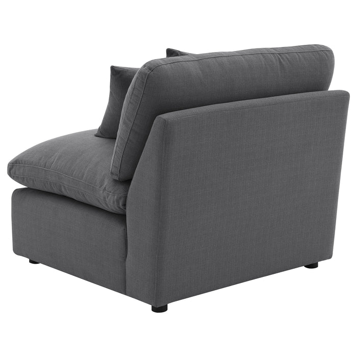 Hobson Accent Chair - U&U Home Budget Furniture (Carteret, NJ)