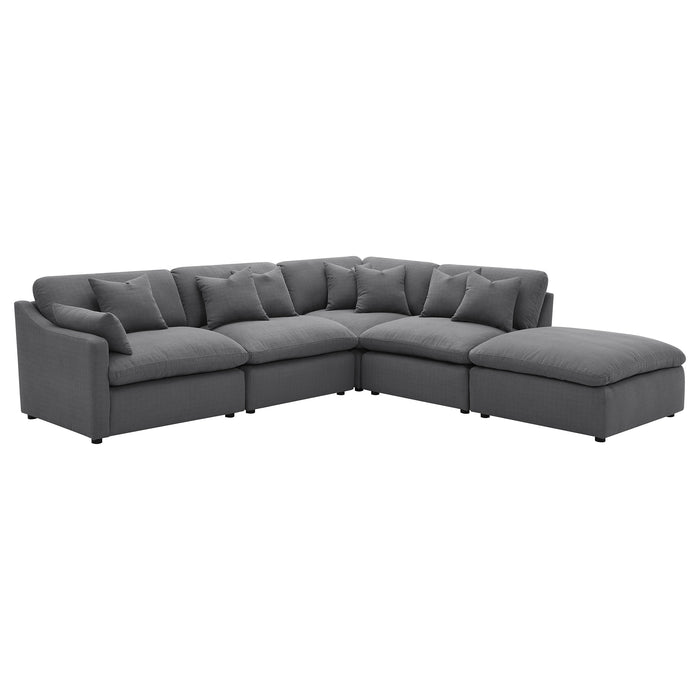 Hobson Accent Chair - U&U Home Budget Furniture (Carteret, NJ)