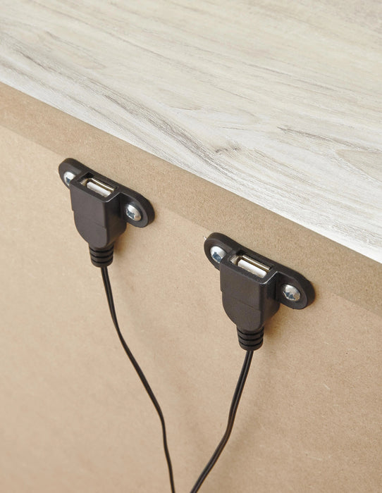 Bellaby Bedroom Set