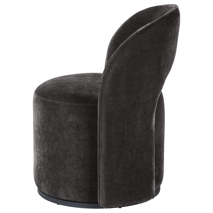 Harjo Accent Chairs - U&U Home Budget Furniture (Carteret, NJ)