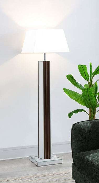 Elena Floor Lamp - U&U Home Budget Furniture (Carteret, NJ)