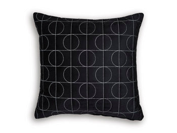 Kydner Pillow (Set of 4) - U&U Home Budget Furniture (Carteret, NJ)