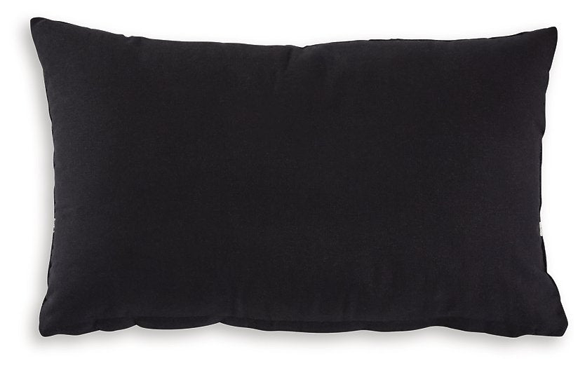 Gavrileigh Pillow (Set of 4) - U&U Home Budget Furniture (Carteret, NJ)