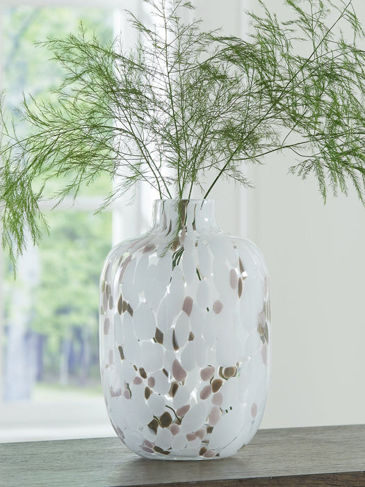 Keelton Vase - U&U Home Budget Furniture (Carteret, NJ)