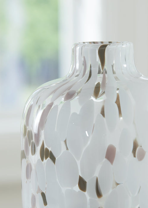 Keelton Vase - U&U Home Budget Furniture (Carteret, NJ)
