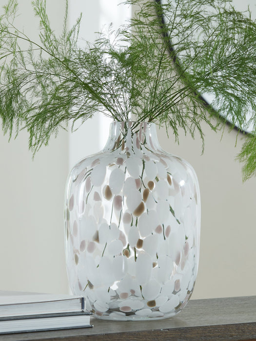 Keelton Vase - U&U Home Budget Furniture (Carteret, NJ)