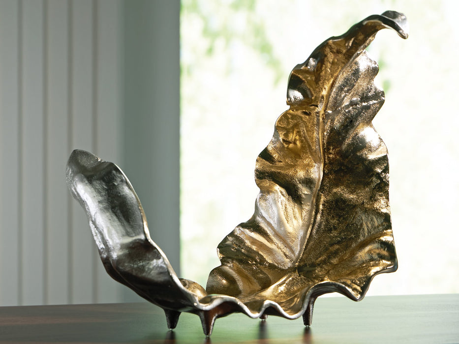 Darinsen Sculpture - U&U Home Budget Furniture (Carteret, NJ)