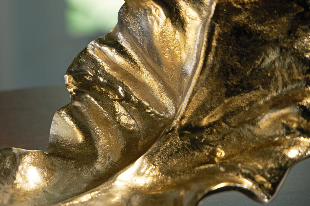Darinsen Sculpture - U&U Home Budget Furniture (Carteret, NJ)