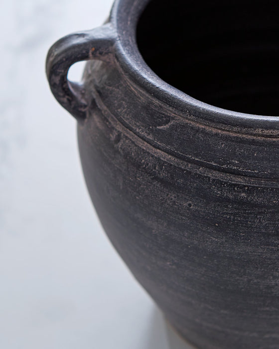 Meadie Vase - U&U Home Budget Furniture (Carteret, NJ)