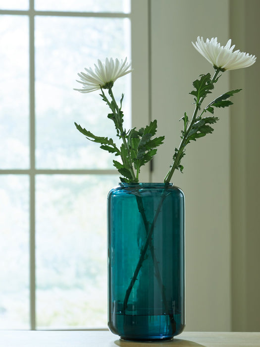 Inisland Vase - U&U Home Budget Furniture (Carteret, NJ)