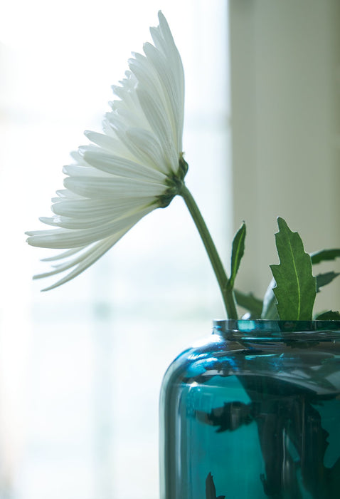 Inisland Vase - U&U Home Budget Furniture (Carteret, NJ)