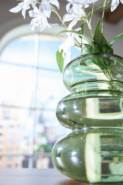 Renethorne Vase - U&U Home Budget Furniture (Carteret, NJ)