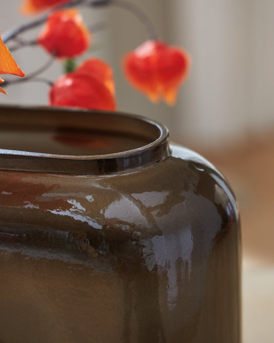 Sumner Vase - U&U Home Budget Furniture (Carteret, NJ)