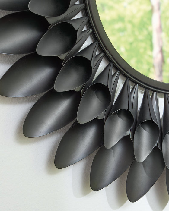 Ryenmour Accent Mirror - U&U Home Budget Furniture (Carteret, NJ)