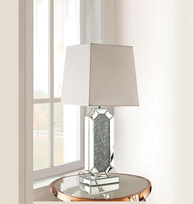 Noralie Mirrored & Faux Diamonds Table Lamp - U&U Home Budget Furniture (Carteret, NJ)