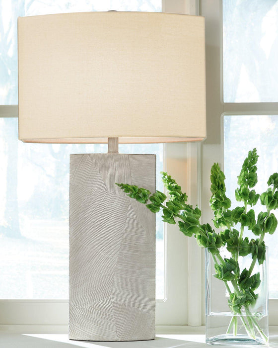 Bradard Lamp Set - U&U Home Budget Furniture (Carteret, NJ)