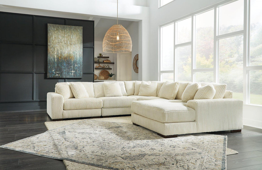 Lindyn Sectional with Chaise - U&U Home Budget Furniture (Carteret, NJ)