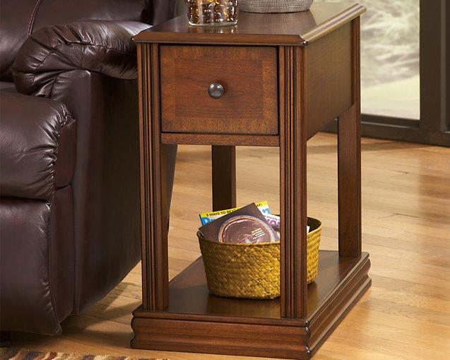 Breegin End Table Set - U&U Home Budget Furniture (Carteret, NJ)