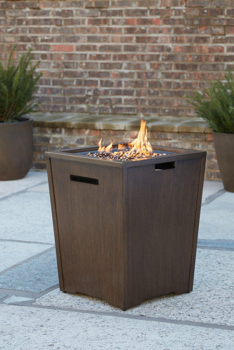 Rodeway South Outdoor Set - U&U Home Budget Furniture (Carteret, NJ)
