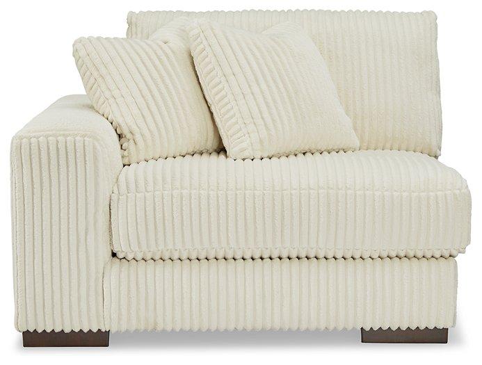 Lindyn Sectional Sofa - U&U Home Budget Furniture (Carteret, NJ)