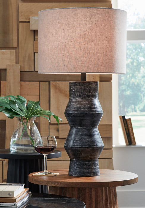 Kerbert Table Lamp - U&U Home Budget Furniture (Carteret, NJ)