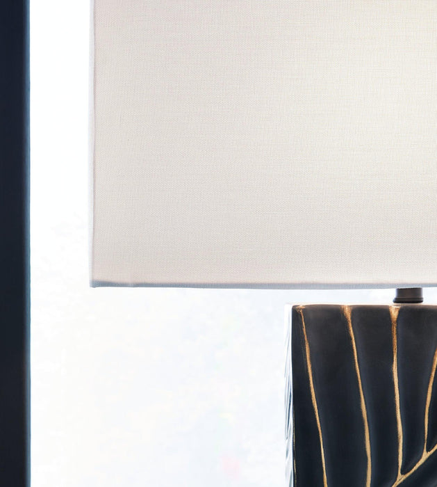 Bartlen Lamp Set - U&U Home Budget Furniture (Carteret, NJ)