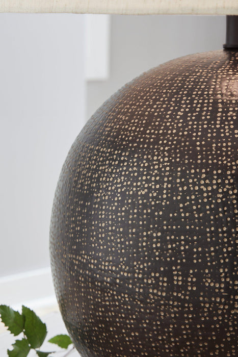 Hambell Table Lamp - U&U Home Budget Furniture (Carteret, NJ)