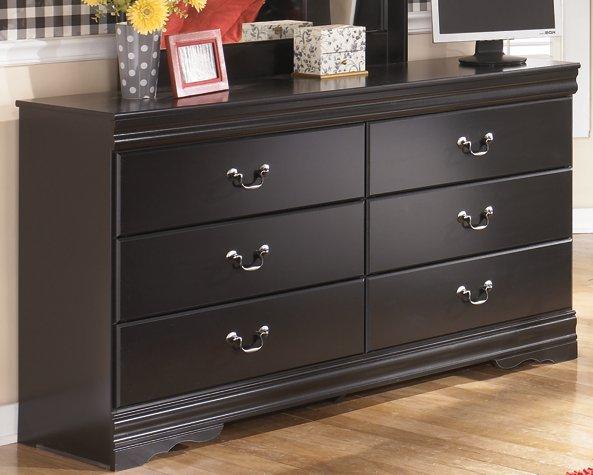Huey Vineyard Dresser and Mirror - U&U Home Budget Furniture (Carteret, NJ)
