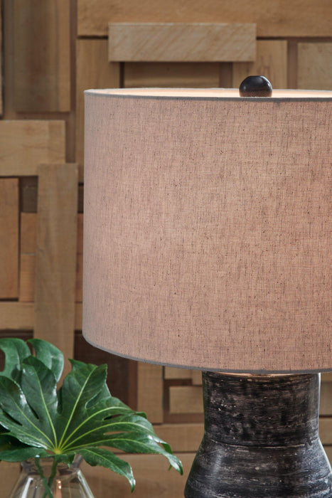 Kerbert Table Lamp - U&U Home Budget Furniture (Carteret, NJ)