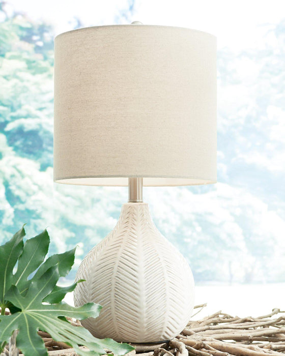 Rainermen Lamp Set - U&U Home Budget Furniture (Carteret, NJ)
