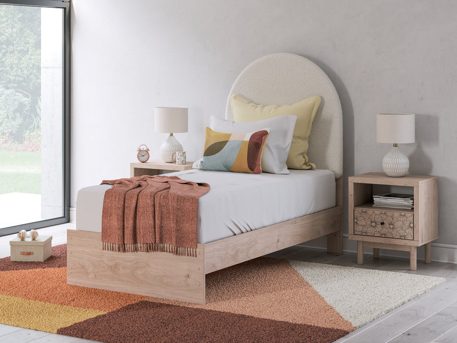 Arloster Upholstered Bed - U&U Home Budget Furniture (Carteret, NJ)