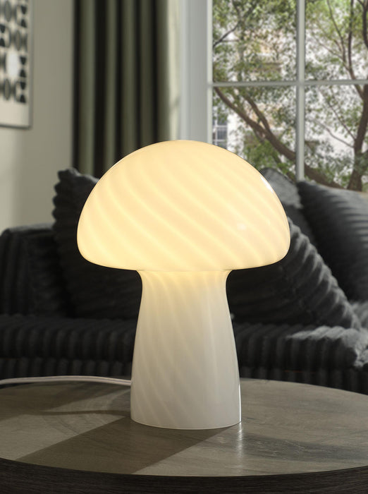 Kanaby Table Lamps - U&U Home Budget Furniture (Carteret, NJ)