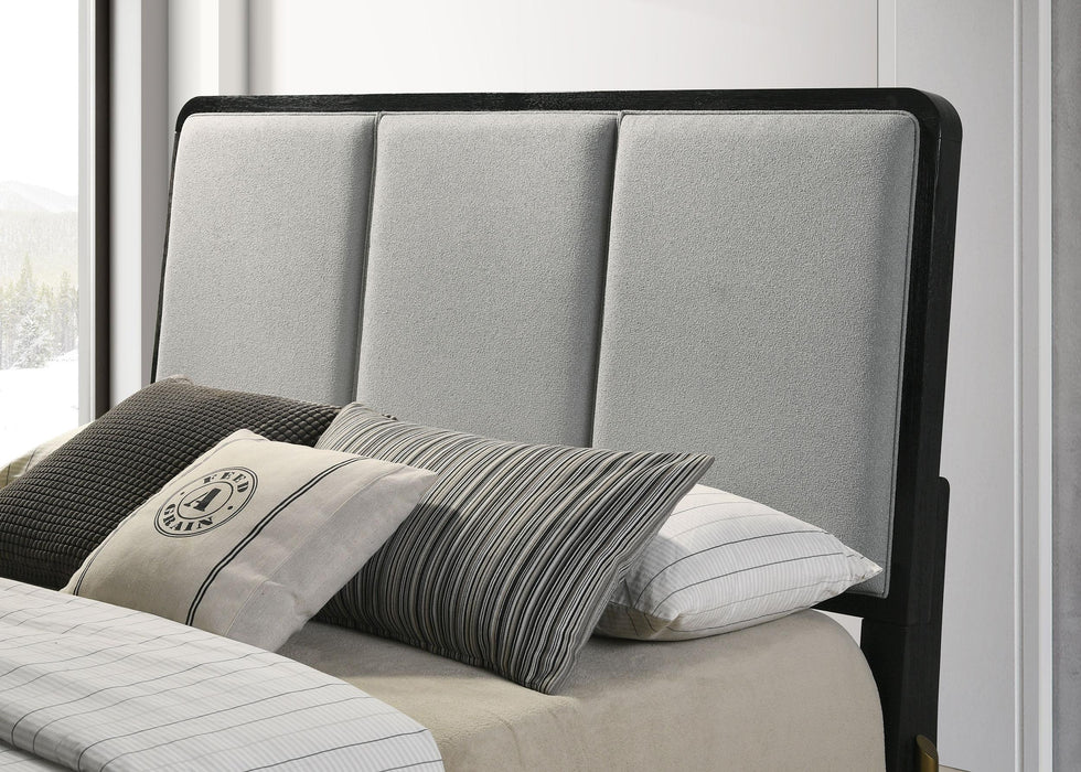 Arini Eastern King Bed - U&U Home Budget Furniture (Carteret, NJ)