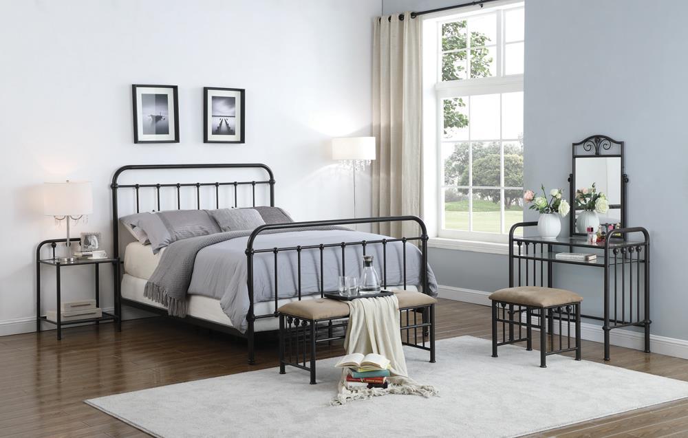 Livingston California King, E.King, & Queen Panel Metal Bed Dark Bronze - U&U Home Budget Furniture (Carteret, NJ)