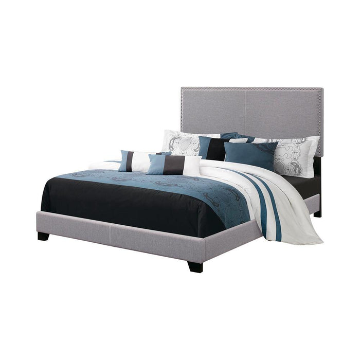 Boyd California King, King, & Queen Upholstered Bed with Nailhead Trim Charcoal & Grey - U&U Home Budget Furniture (Carteret, NJ)