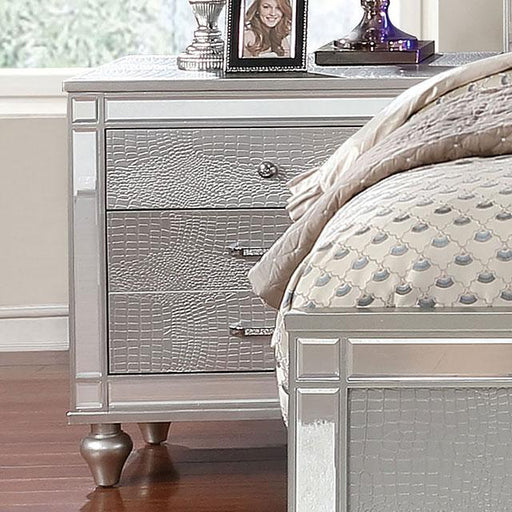 Brachium Silver Night Stand - U&U Home Budget Furniture (Carteret, NJ)